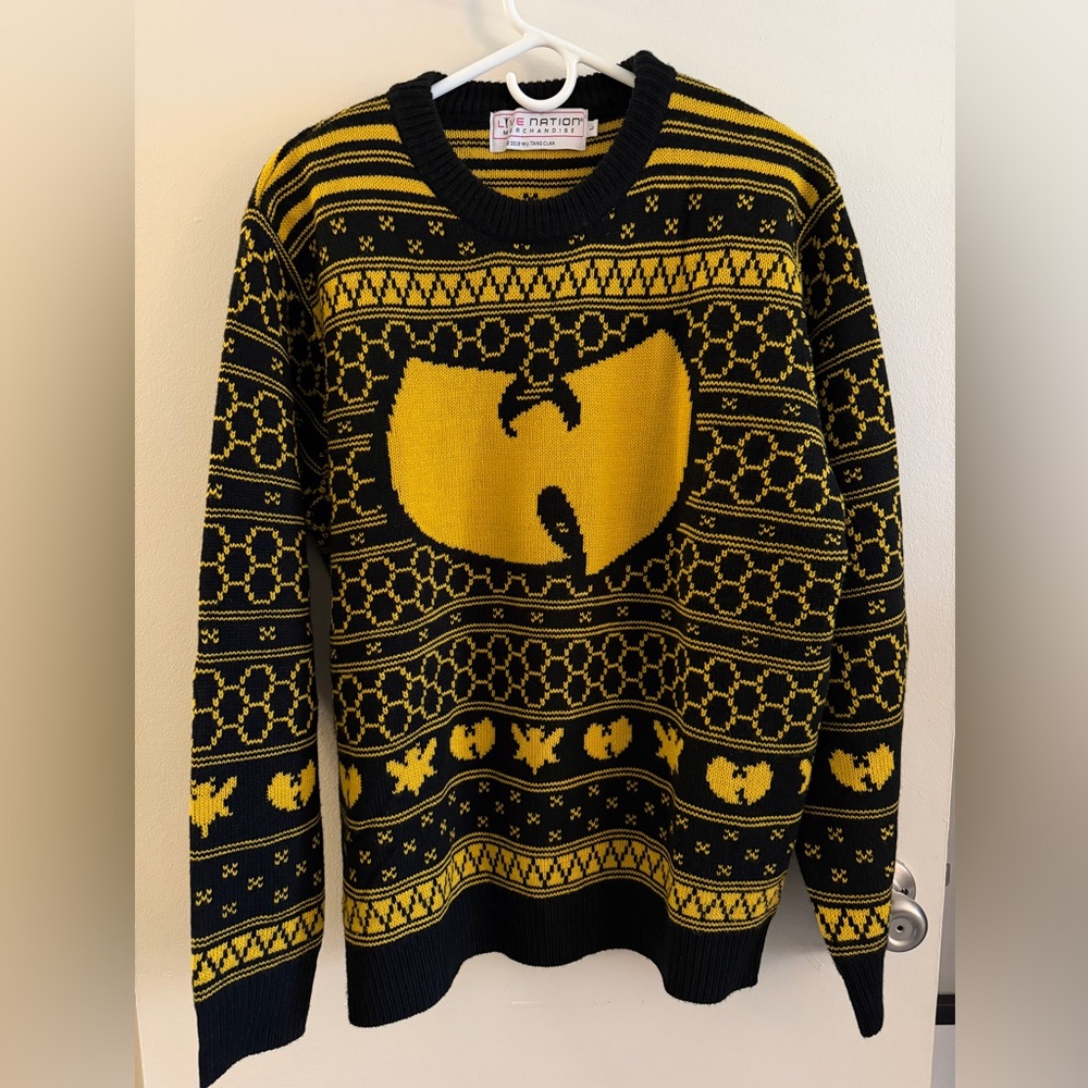 Wu-Tang Holiday Sweater by Live Nation - Black/Yellow Crewneck Sweater - Large